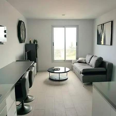 Apartment Edif La Luz No 4 With Big Private Terrace Los Silos